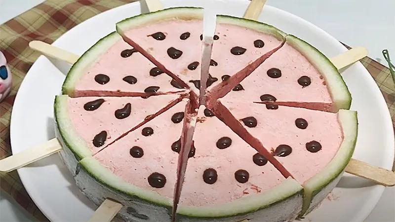 Cách làm kem dưa hấu sữa chua thanh mát, thơm ngon, xua tan nóng nực mùa hè