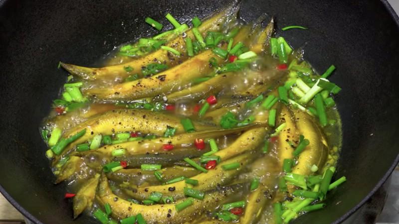 Khám phá 16 công thức chế biến cá kho nghệ thơm ngon, dễ làm, đậm đà vị cơm