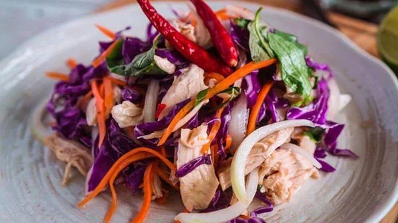 Khám phá 9 cách làm gỏi gà hấp dẫn nhất để nâng tầm bữa cơm gia đình thêm phần ngon miệng