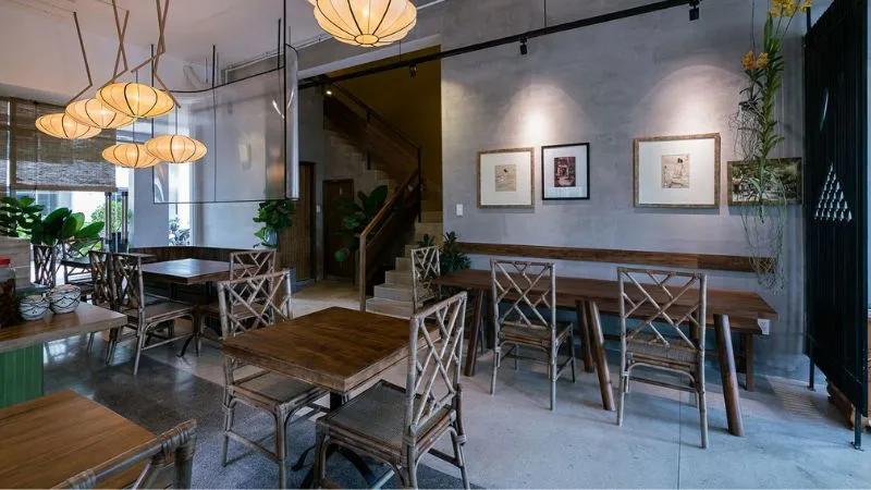 Khám phá chả cá Lã Vọng Hà Nội ngay tại Sài Gòn, thưởng thức hương vị đặc sắc giữa lòng thành phố nhộn nhịp.