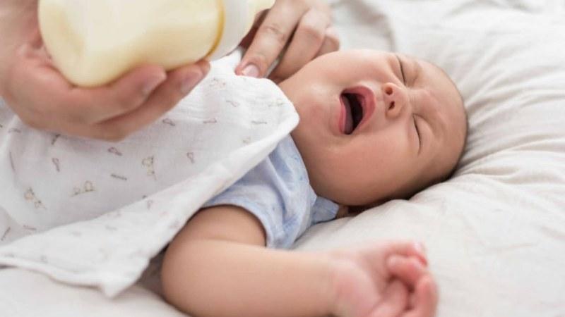 Tại sao việc xin sữa mẹ của người khác để cho con uống là điều không nên?