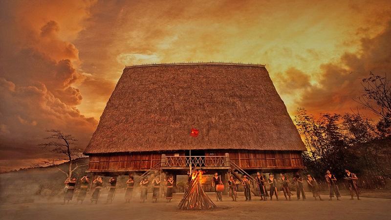 Khám phá nhà rông Tây Nguyên - Biểu tượng văn hóa và kiến trúc độc đáo của cao nguyên