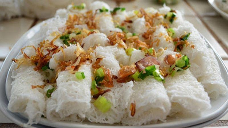 Bánh hỏi là món ăn gì? Bao nhiêu calo và nên kết hợp với món gì để ngon miệng hơn?