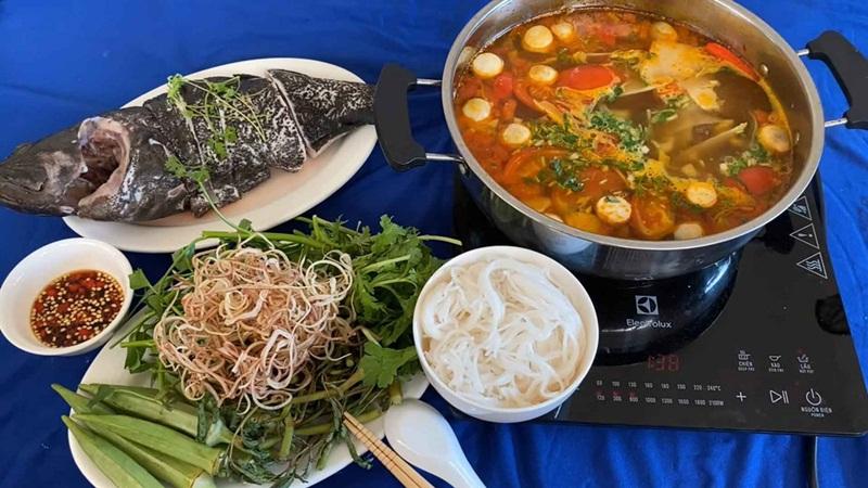 Khám phá cách nấu lẩu cá mú chua ngọt độc đáo, lý tưởng cho bữa tiệc cuối tuần bên gia đình và bạn bè.