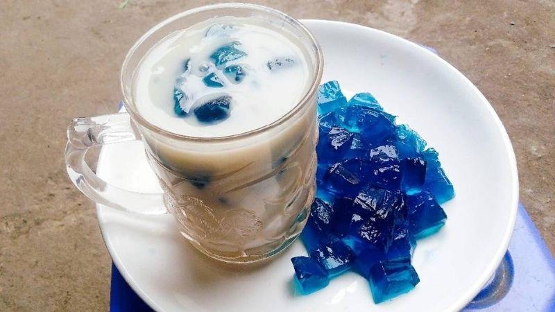Mát lạnh, đẹp mắt và cực kỳ đơn giản, thạch dừa biển xanh là món giải nhiệt lý tưởng cho những ngày hè oi ả.