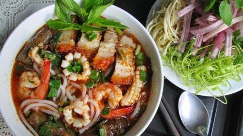 Top 10 quán bún mắm mang hương vị miền Tây đặc trưng tại Sài Gòn, khiến bao thực khách phải đắm say.