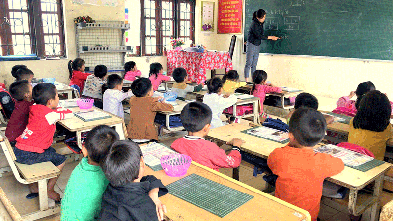 Khám phá 30+ lời chúc Tết thầy cô ý nghĩa và sâu sắc nhất, giúp bạn gửi gắm lòng tri ân đến những người thầy, người cô tận tụy trong suốt hành trình học vấn của chúng ta.