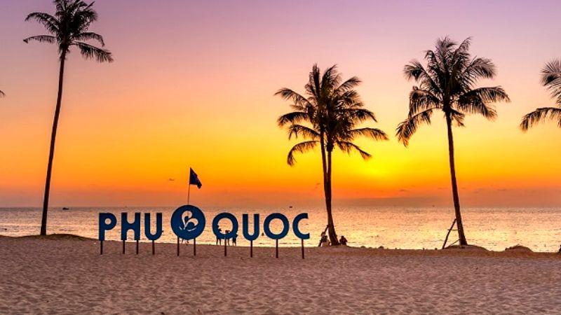 Tết này bạn đã có kế hoạch du lịch chưa? Dưới đây là 15 địa điểm du lịch trong nước tuyệt vời cho mùa Tết 2025, nơi bạn có thể tận hưởng không khí xuân đầy sắc màu.