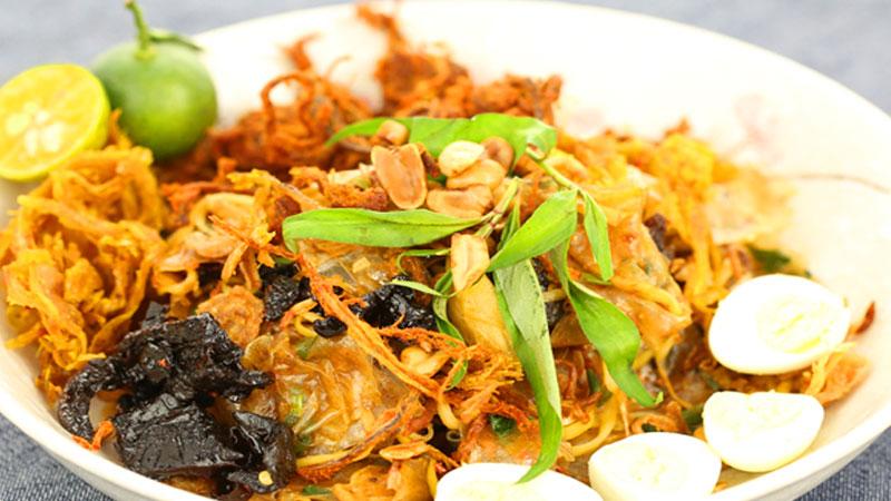 Hướng dẫn làm bánh tráng trộn đậm đà hương vị ngay tại nhà với nước sốt thơm ngon
