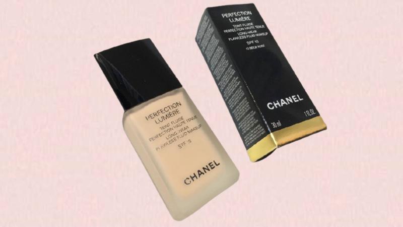 Khám phá bộ trang điểm CHANEL 9 món với thiết kế sang trọng, đầy đủ các sản phẩm cần thiết cho một lớp makeup hoàn hảo, giúp bạn tỏa sáng trong mọi khoảnh khắc.