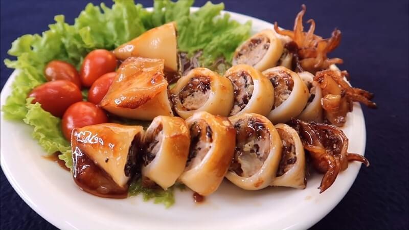 Khám phá công thức mực nhồi thịt sốt me độc đáo, một món ăn không thể cưỡng lại được với hương vị mê mẩn ngay lần đầu tiên.