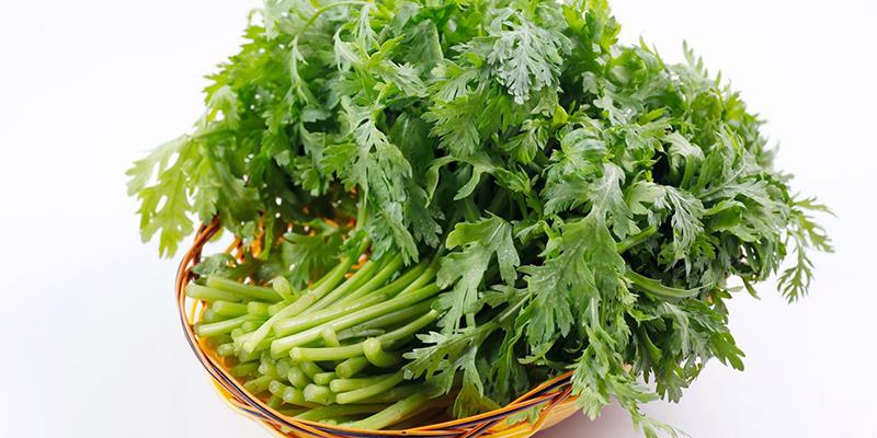 Phụ nữ mang thai có nên ăn rau tần ô hay không?
