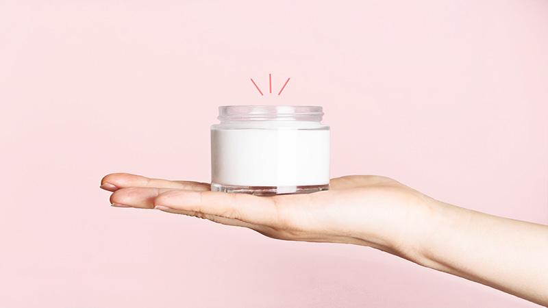Mang thai có thể khiến cơ thể người phụ nữ thay đổi mạnh mẽ, vậy liệu việc dùng kem dưỡng da trong thời gian này có thực sự an toàn? Hãy cùng tìm hiểu.