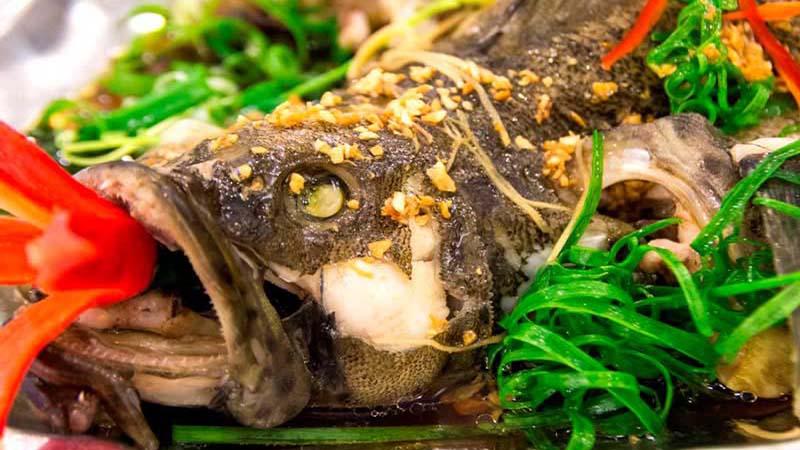 Khám phá ngay món cá mú hấp Hong Kong thơm ngon, dễ làm và đầy quyến rũ, sẵn sàng đánh thức mọi giác quan của bạn.
