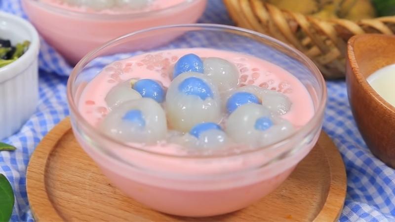 Khám phá 3 cách làm sữa chua nhãn thơm ngon, béo mịn ngay tại nhà một cách đơn giản.