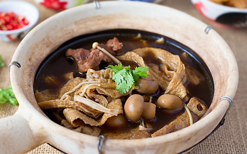 Khám phá 15 quán cà phê có không gian tuyệt đẹp tại quận 9, thu hút đông đảo khách đến thưởng thức.