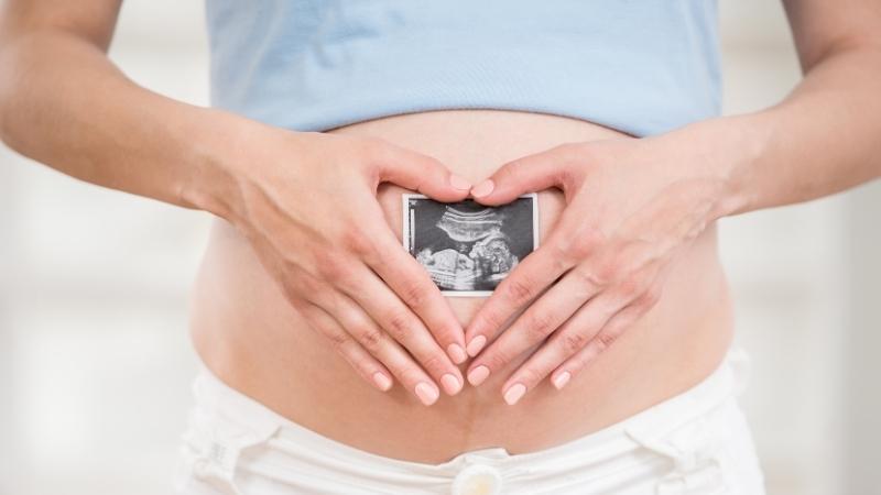 Khám phá những lợi ích và phương pháp thai giáo trong ba tháng cuối thai kỳ, thời điểm quan trọng để chuẩn bị cho hành trình chào đời của bé yêu.