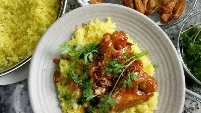 Khám phá 2 công thức xôi gà chiên nước mắm thơm ngon, đơn giản tại nhà