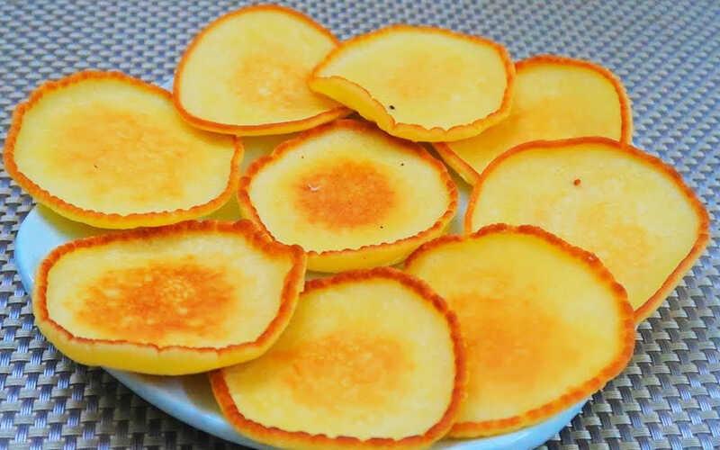 Hướng dẫn làm món bánh bột mì rán nhanh chóng, dễ thực hiện tại nhà mà vẫn giữ được hương vị hấp dẫn.