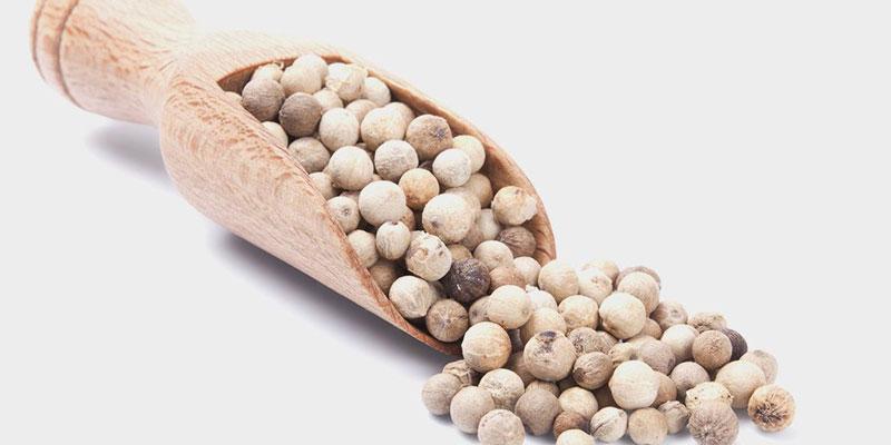 Hạt tiêu trắng có những tác dụng gì và làm thế nào để sử dụng hiệu quả? 