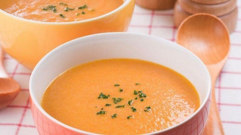 Công thức nấu cháo gấc tươi kết hợp đậu xanh cho bé ăn dặm
