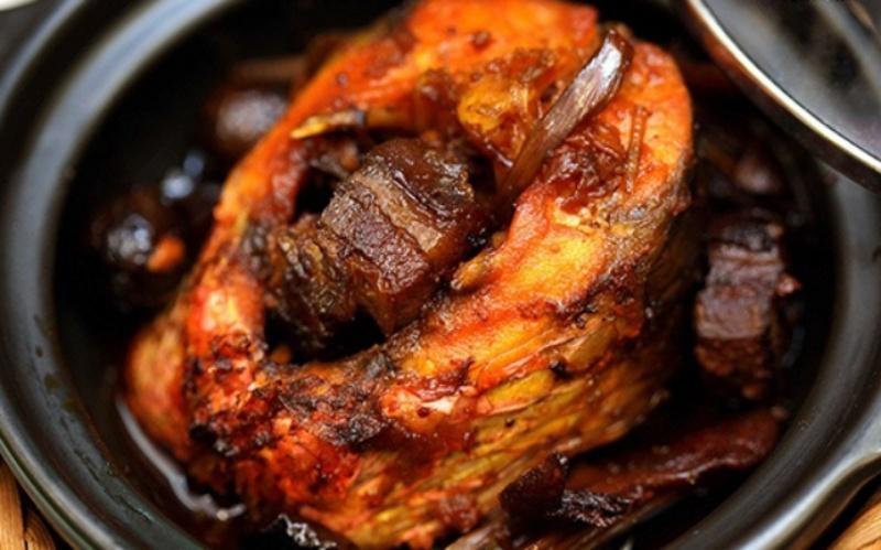 Bí quyết làm cá kho riềng sả đậm đà, thơm ngon, không mùi tanh
