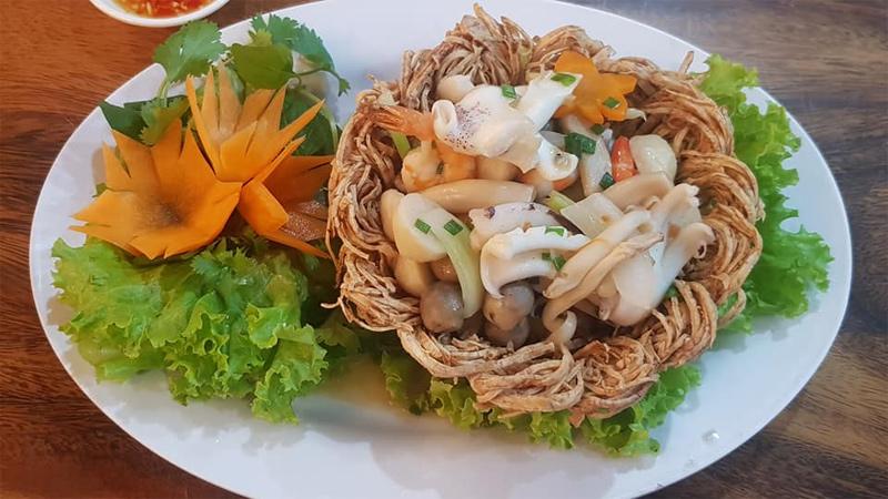 Top 15 quán nhậu ngon, giá rẻ và luôn đông vui tại Bình Thạnh, nơi bạn có thể thưởng thức những món ăn ngon và trải nghiệm không khí sôi động.