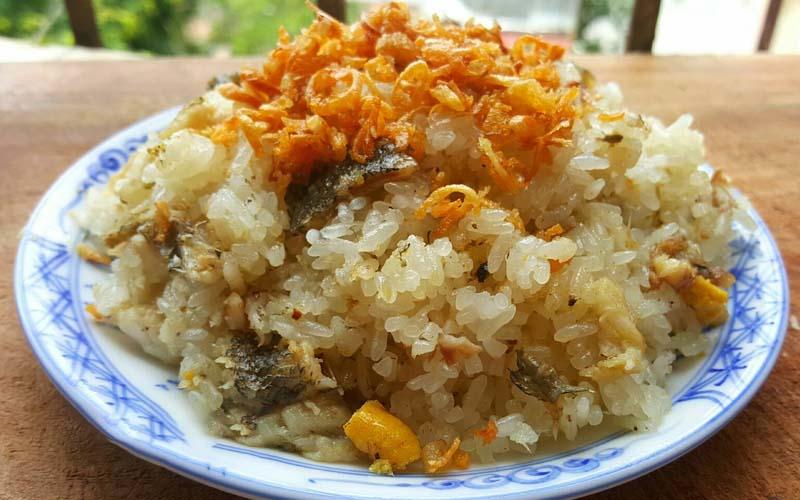 Khám phá cách làm xôi cá rô phi độc đáo, mang đến hương vị thơm ngon và mới lạ cho những bữa cơm gia đình.