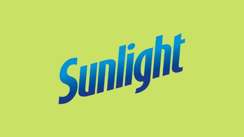 Khám phá nước lau sàn Sunlight với hương quế ấm nồng và cam bergamot tươi mát, kết hợp khả năng ngăn ngừa côn trùng hiệu quả, tạo không gian sống trong lành, sạch sẽ.