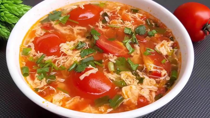 3 công thức nấu canh cà chua trứng thơm ngon và bổ dưỡng cho bữa cơm gia đình