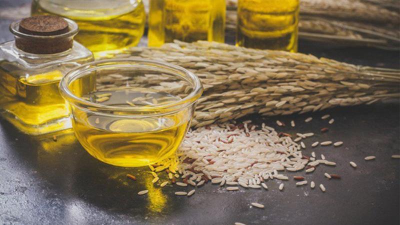Khám phá cách sử dụng dầu gạo trong chế biến món ăn để tạo ra những bữa ăn ngon miệng và bảo vệ sức khỏe trái tim.