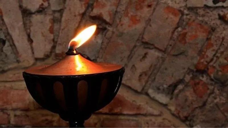 Phúc Đăng Hỏa là một mệnh đặc biệt trong hệ thống tử vi, mang đến nhiều câu hỏi về ý nghĩa và tác động của nó đối với cuộc sống mỗi người. Vậy mệnh này là gì và có những ảnh hưởng gì sâu sắc?