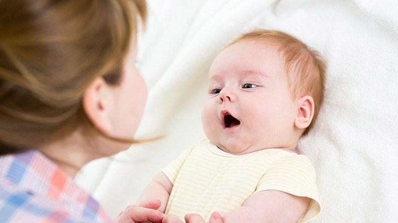 Các bà mẹ trẻ chia sẻ những bí quyết nuôi dạy con theo phương pháp EASY ngay từ khi con còn bé, giúp các con phát triển toàn diện và khỏe mạnh.