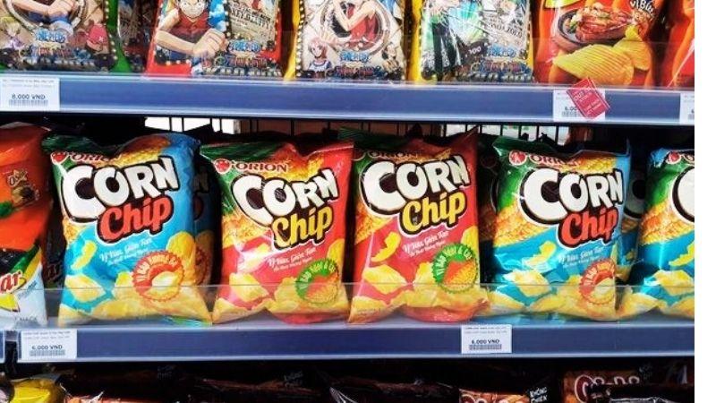 Corn Chip snack với độ giòn độc đáo và hương vị hấp dẫn, chắc chắn sẽ khiến bạn muốn thử ngay.