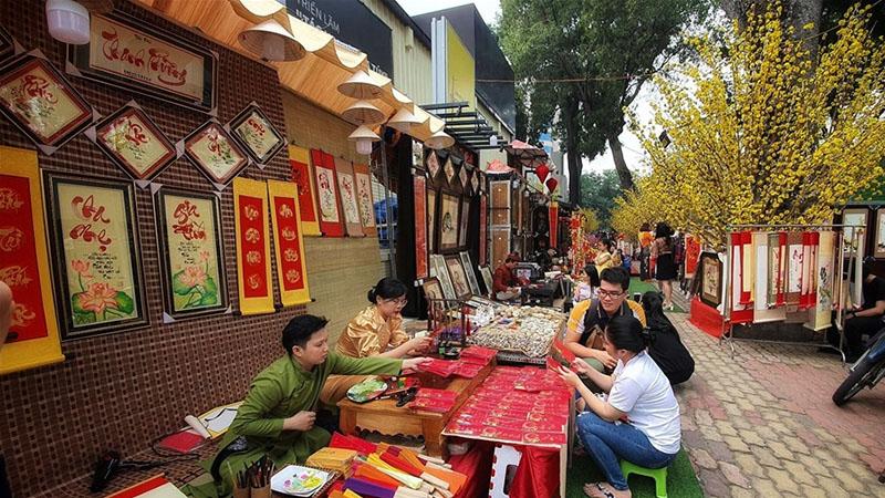Khám phá 16 điểm đến lý tưởng để lưu lại những bức ảnh Tết rực rỡ tại Sài Gòn năm 2023