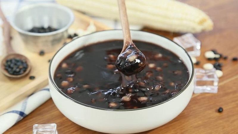 Hướng dẫn cách nấu chè ngô nếp đậu đen thơm ngon, dễ thực hiện ngay tại nhà.
