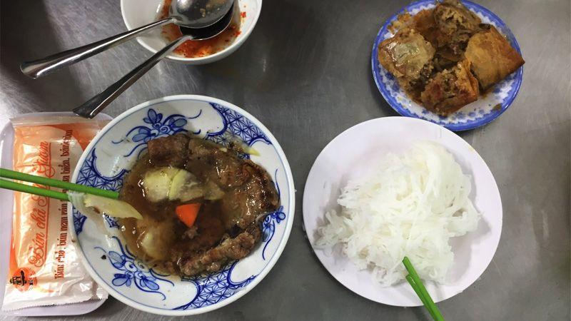 Khám phá 15 quán bún chả chuẩn vị ngon tuyệt vời tại Sài Gòn, nơi bạn sẽ được thưởng thức những hương vị đặc sắc không thể bỏ qua.