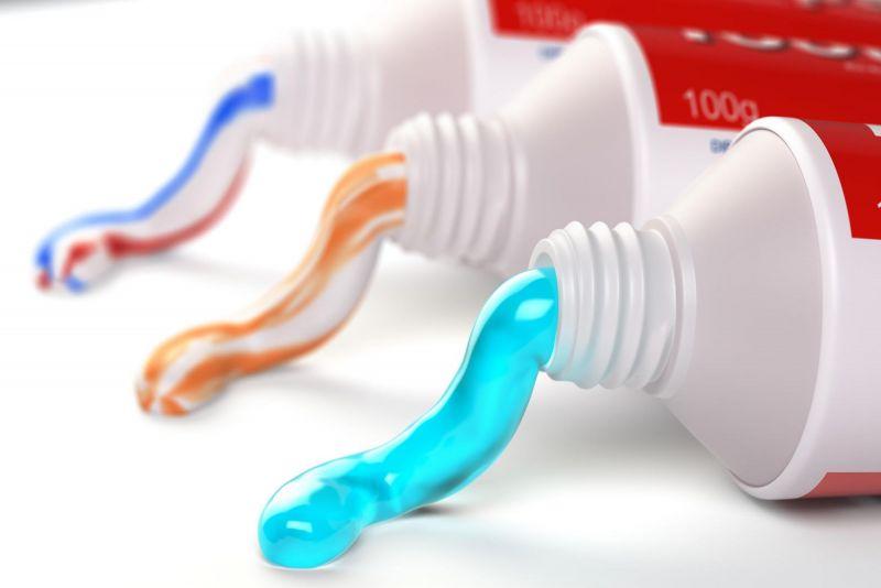 Phương pháp khử mùi hôi chân hiệu quả từ kem đánh răng