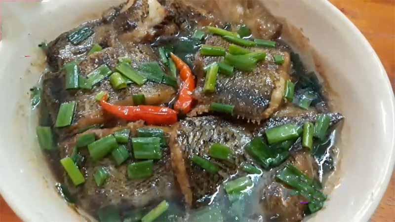 Khám phá cách làm món cá bơn kho tộ đơn giản nhưng vô cùng ngon miệng, một món ăn tuyệt vời khiến bữa cơm gia đình thêm phần hấp dẫn.