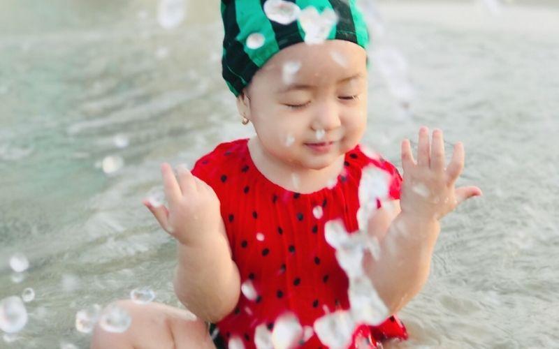 7 điều quan trọng cha mẹ cần lưu ý trước khi cho con ra biển vào mùa hè này