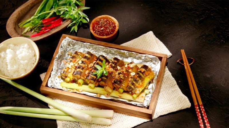 Cuối tuần này, hãy thử món lươn nướng sả với hương thơm quyến rũ, chắc chắn sẽ làm bữa ăn gia đình thêm phần hấp dẫn và đầy đủ dinh dưỡng.