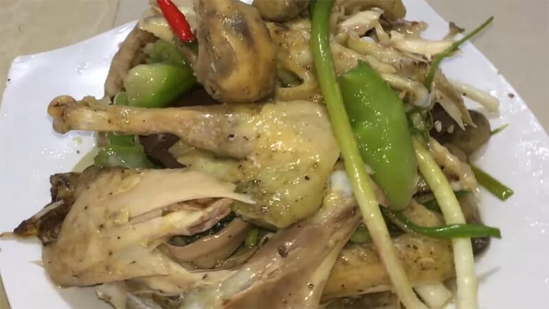 Khám phá công thức gà hấp mướp hấp dẫn, dễ làm và đầy hương vị ngọt ngào, món ăn sẽ làm ai cũng phải mê mẩn.