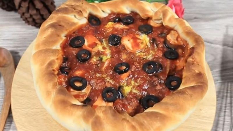 Công thức làm pizza nhân phô mai kiểu Chicago đậm đà, béo ngậy ngay tại nhà, đơn giản mà vô cùng hấp dẫn.