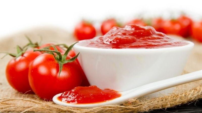Khám phá hai phương pháp làm sốt cà chua bổ dưỡng, lý tưởng cho nhiều món ăn thơm ngon khác nhau.