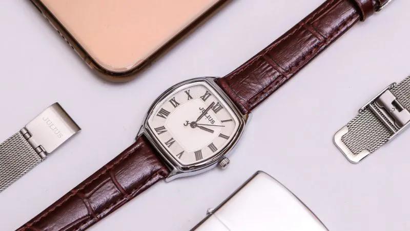 Gợi ý 8 món quà chia tay đồng nghiệp ý nghĩa, gửi lời chúc thành công trong hành trình mới