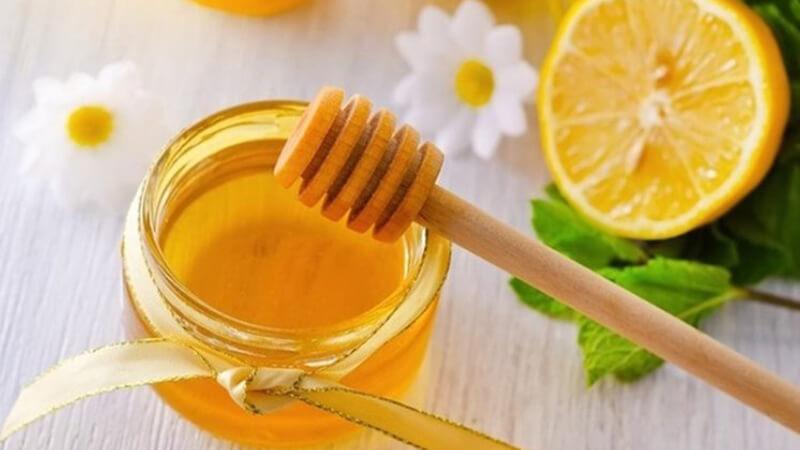 Chăm sóc da tại nhà với hơn 10 công thức mặt nạ từ mật ong, mang lại vẻ đẹp tự nhiên và khỏe mạnh cho làn da.