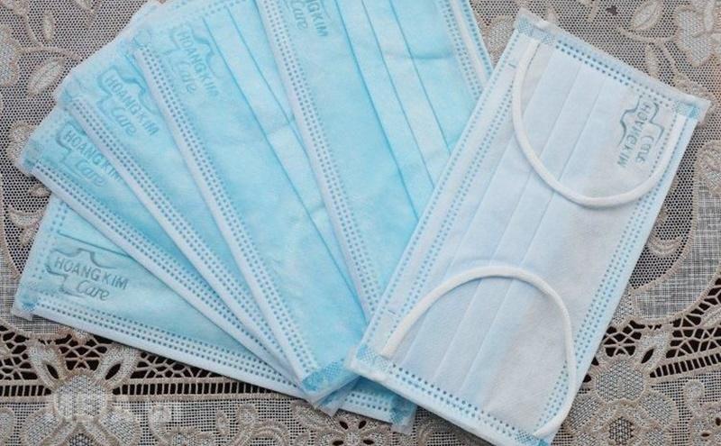Hướng dẫn chi tiết cách đeo khẩu trang đúng để phòng ngừa Covid-19 hiệu quả.