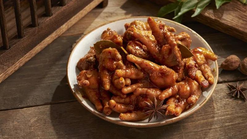 Cách chế biến chân gà cay Tứ Xuyên đậm đà, chuẩn vị người Hoa