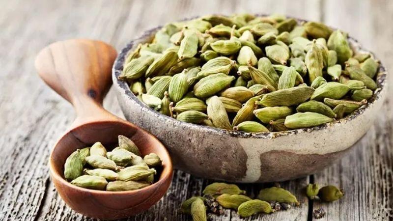 Khám phá 11 gia vị đặc trưng của Ấn Độ, những nguyên liệu không thể thiếu trong việc tạo nên hương vị độc đáo cho các món ăn.