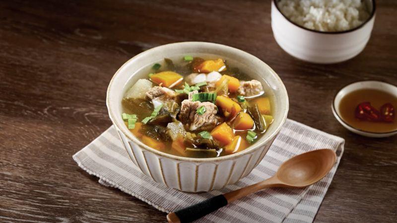Khám phá 10 cách nấu canh rong biển ngon tuyệt, không hề có mùi tanh, đơn giản mà vẫn giữ trọn hương vị tại nhà.